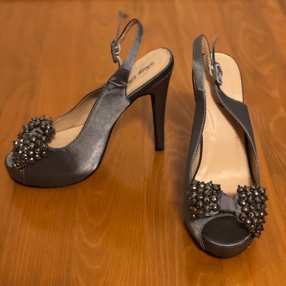 Sexy Step Lori in Pewter Prom Homecoming Heels - Picture 1 of 3